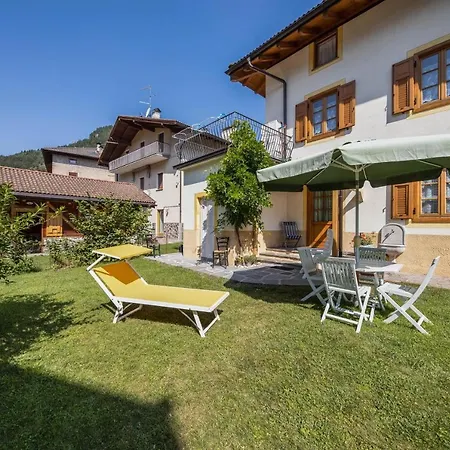 Casa Nicole Apartment Castello-Molina di Fiemme Exterior photo
